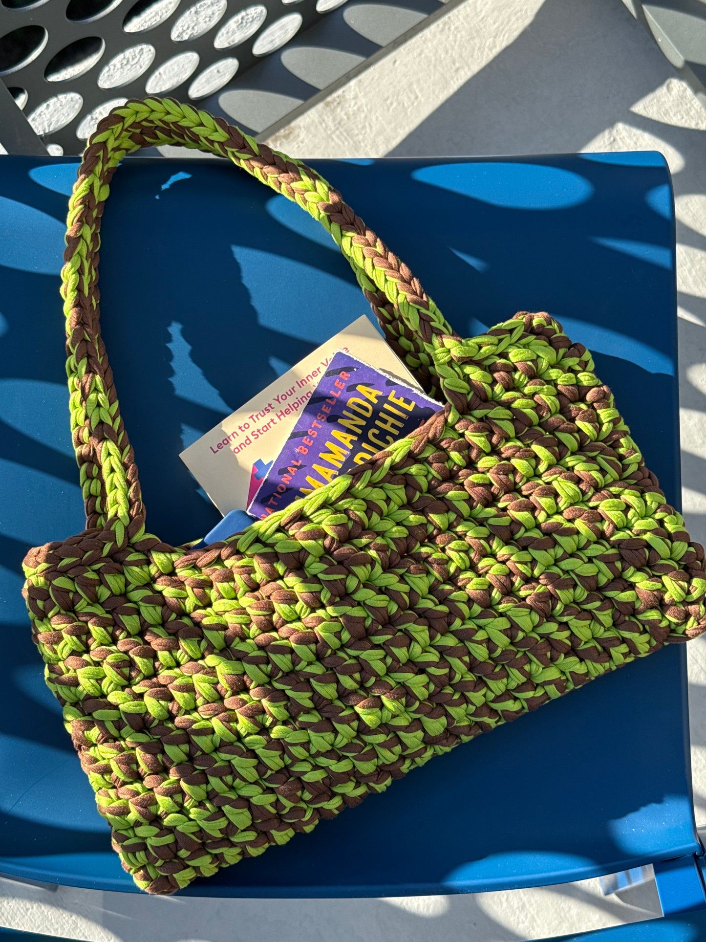 Viva Sunday - Brown & Light Green