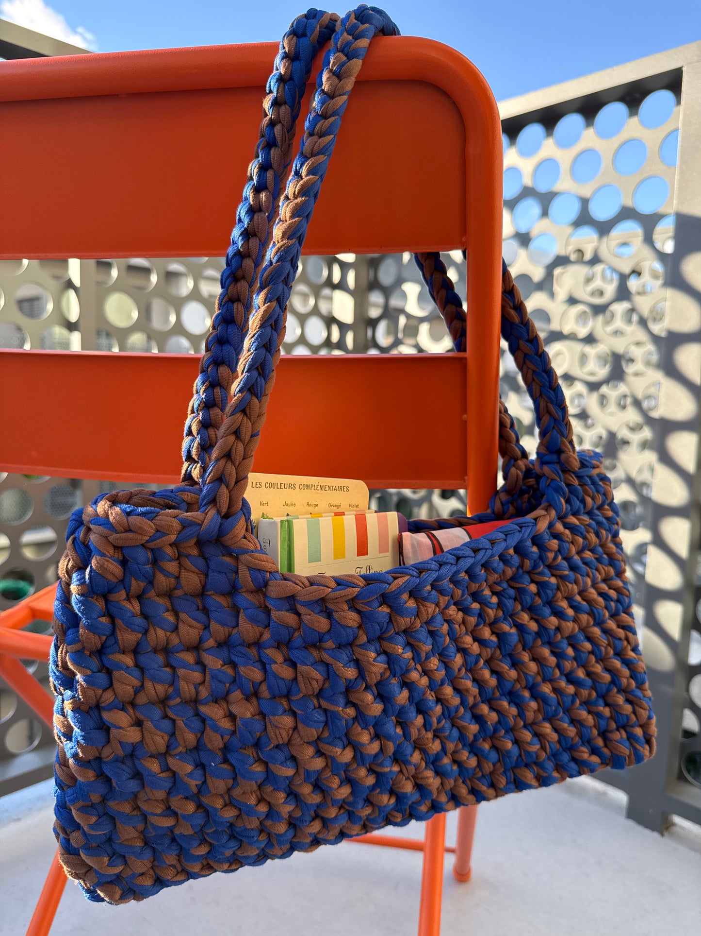 Viva Sunday - Blue & Brown