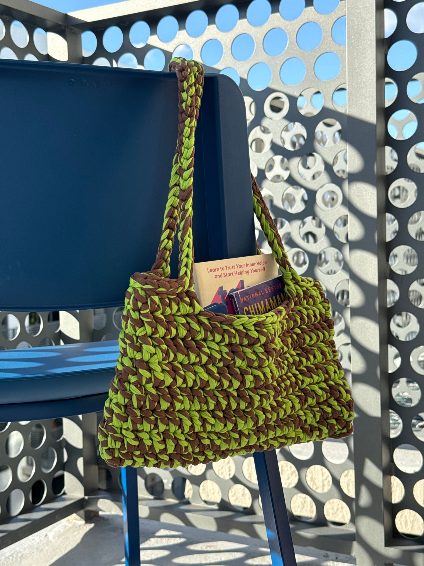 Viva Sunday - Brown & Light Green